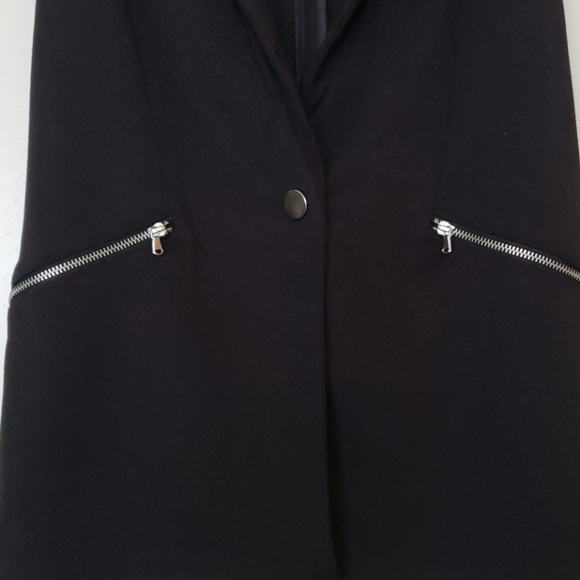 Dynamite - Black Vest - Picture 3 of 3